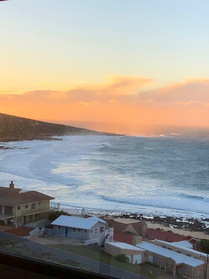 Captain Sunshine Guest House Groot-Jongensfontein Exterior foto